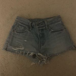Levi 501 shorts blue light wash denim